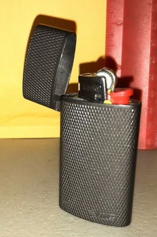 Vintage Black Retro Cover Case Flip Top Mini B.  I.  C Cigarette Lighter Holder