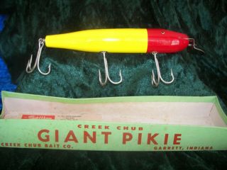Rare 1960’s Creek Chub Bait Co.  Giant Pikie Red / Yellow Finish - In Marked Box