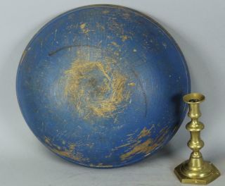 Great Early 19th C Turned Wooden Bowl In Maple In Wonderful Blue Paint