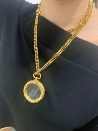Auth Chanel Vintage Long Necklace Loupe/magnifying Glass