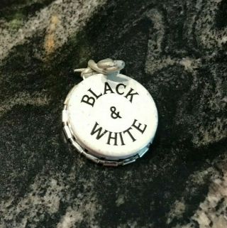 Vintage Black & White Scotch Whiskey Kork N Seal Reseal Bottle Cap / Crown