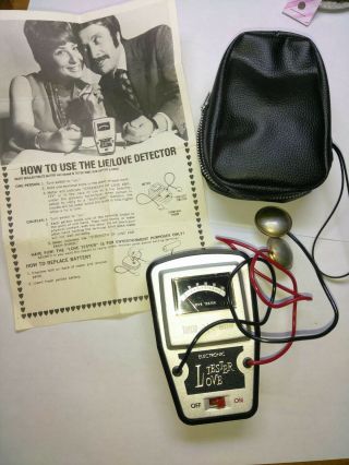Vintage Electronic Love / Lie Detector Or Tester With Case Novelty Game