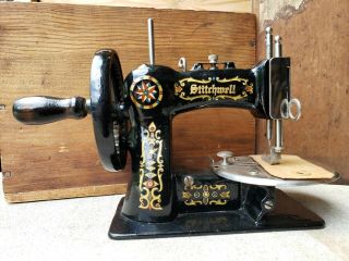 Antique Stitchwell Salesman Sample Sewing Machine Cast Iron Singer Child Toy Nos