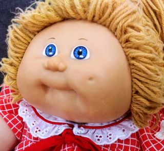 Vintage 1985 Cabbage Patch Kid with adoption papers. 2