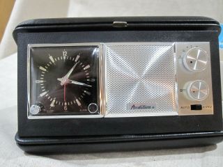 Vintage Portable Am Clock Radio Solid State By Audition Model 2507 Orig Box