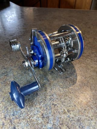 Vintage Olympic Dolphin 621 - Lw Level Wind Conventional Reel -