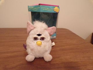 Vtg 1999 Tiger Electronics Furby Babies White W/ Pink Ears Baby 70 - 940
