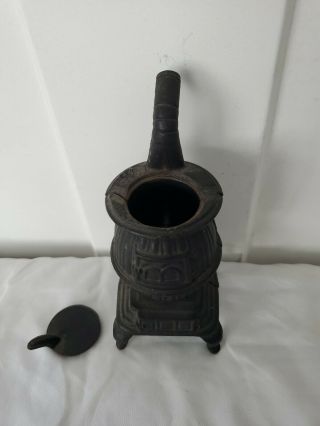 Vintage Cast Iron Mini Pot Belly Stove approx.  6  tall removable lid 2