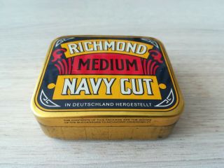 Vintage Richmond Medium Navy Cut Pipe Tobacco Tin Box
