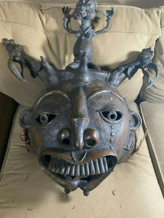 Magnificent Antique African Bronze Mask With Reed Neck & Figures - 24 X 21 X 14