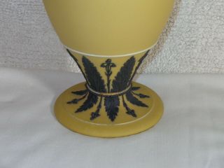 Antique Wedgwood Yellow Buff Dip Black Bolted Urn Vase 2