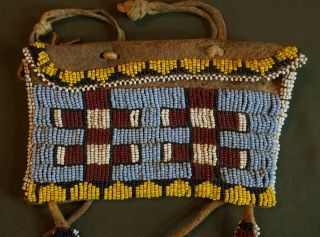 Fine Early 1900 Native American Plains Crow Cheyenne Beaded Possible Bag 2