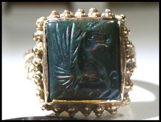 Antique Victorian 18 – 20crt Gold Intaglio Magi Ring – Bloodstone Winged Unicorn