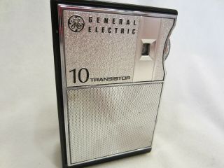Vintage General Electric GE 10 Transistor Radio Black/Chrome 3