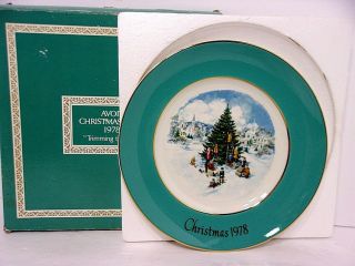 Vtg Avon Christmas 1978 Collector Plate Trimming The Tree Wedgwood Box