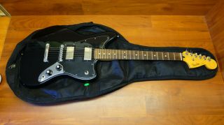 2011 - 2012 Fender Jaguar Guitar W/ Softshell Case Blacktop 30