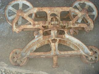 Vintage Large Art Deco Antique Barn Hay Trolley Carrier Pulley