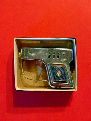 A30) Vintage Peace Gun Pistol Cigarette Lighter
