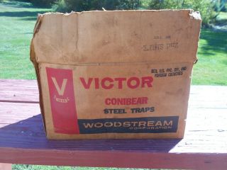 12 Old Stock 110 Conibear Traps,  Trapping