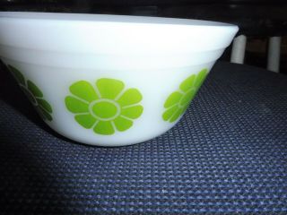 VINTAGE FEDERAL GLASS green FUNKY DAISY FLOWER 6 