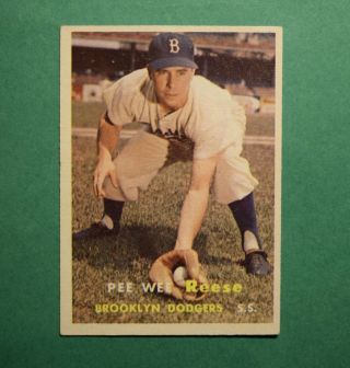 1957 Topps Pee Wee Reese Brooklyn Dodgers Hof 30