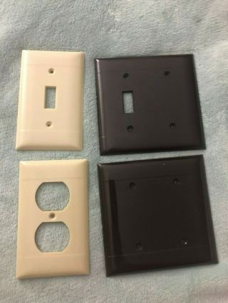 Vtg Sierra Hard Plastic Outlet Switch Wall Plate Cover Stripeless Ivory & Brown