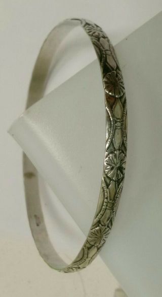 True Vintage Beau Sterling Silver Floral Design Bangle Bracelet Signed 8 "