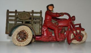 Antique/vintage Hubley Indian Motorcycle Traffic Car,  Red And Green.  Head Bobs.