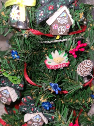 VINTAGE 1992 Muffy Vanderbear Alpine Christmas Tree Fully Decorated SO ADORABLE 2