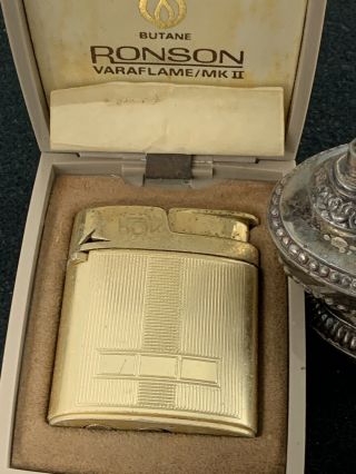 7 Vintage Ronson Pocket Lighters & A Queen Anne Table Lighter 2