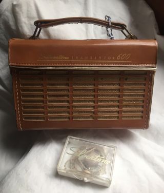 Vintage Silvertone 600 Series Model 217 Transistor Radio Sears,  Roebuck & Co.