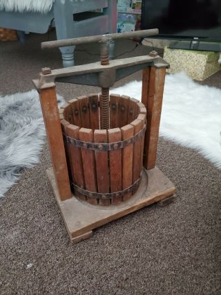 Antique Apple Cider Press.  Wood And Cast Iron