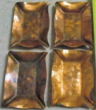 Hammered Copper Vintage Set Of 4 Craftsman Style Ashtrays 2 1/2 " X 3 1/2 "