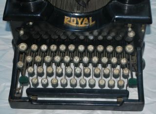 Antique/Vintage Royal Model 10 Typewriter w/Beveled Glass Sides 2
