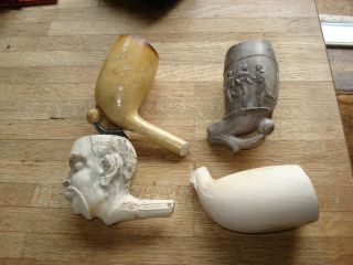 Selection Of Victorian Cadger Clay Pipe Bowls.