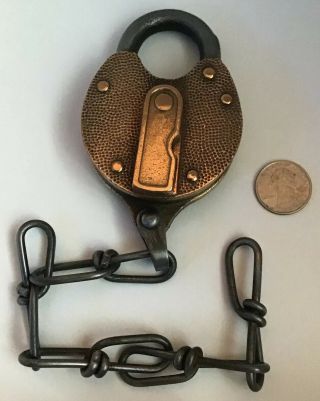 VINTAGE YALE - POLISHED BRASS Heart - Shaped Railroad RR Padlock LOCK With Chain 2