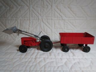 Vintage Tootsietoy 5 " Ford Farm Tractor With 5 " Trailer