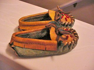 Antique Native American Indian Doll Child Moccasins Sm 4.  5 " Leather Lace Beads