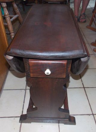 Ethan Allen Old Tavern Pine Dropleaf End Table / Side Table
