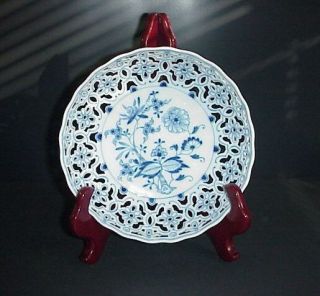 Meissen Porcelain Blue Onion Pierced Bowl Cobalt Blue Antique C.  1815