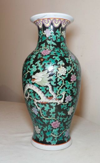 Antique Qing Dynasty Chinese Hand Painted Porcelain Famille Rose Dragon Vase
