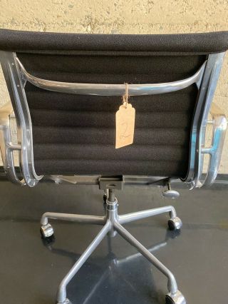 Herman Miller Aluminum Group Eames Chair In Fabric (sf Pickup)