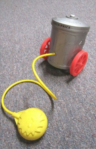 Vintage 1977 Fisher Price Sesame Street Oscar the Grouch Trash Can pull toy 2