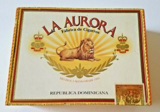 La Aurora Empty Wooden Cigar Box W Lion Republica Dominicana Gold Embossed Paper