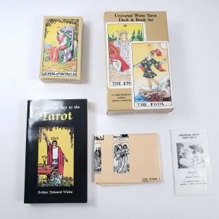 Vintage Universal Waite Tarot Deck & Book Set - Us Games 1990