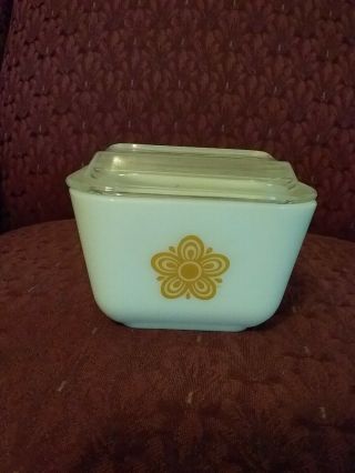 Vintage Pyrex Glass Refrigerator Dish With Lid 501 Butterfly Gold 3 1/4 " Tall