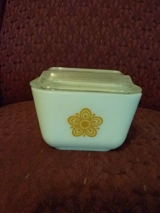 Vintage Pyrex Glass Refrigerator Dish with Lid 501 Butterfly Gold 3 1/4 