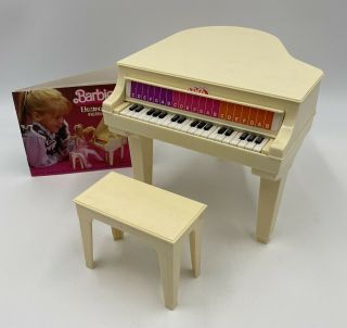 1981 Vintage Mattel 5085 White Barbie Electronic Grand Piano Booklet H8