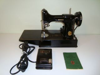 Antique 1948 Singer 221 - 1 Featherweight Sewing Machine - Ee854209