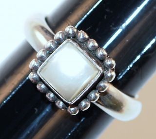 Vintage Silpada Sterling Silver Mother Of Pearl Mop Beaded Trim Ring Size 7.  25